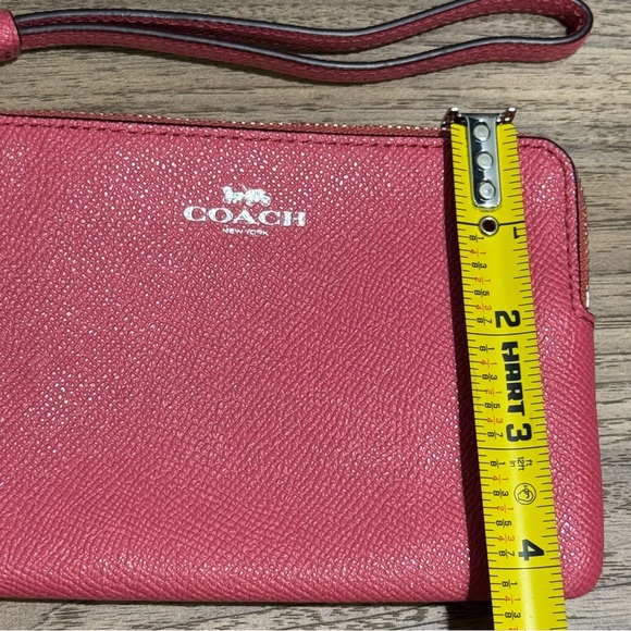 Coach Pink Corner Zip Wristlet Crossgrain Leather Wallet Clutch Pouch - Picture 6 of 6